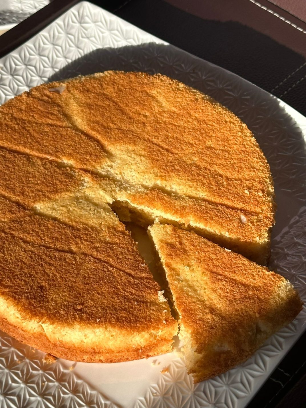 easy-vanilla-sponge-cake-recipe-the-fairy-who-bakes