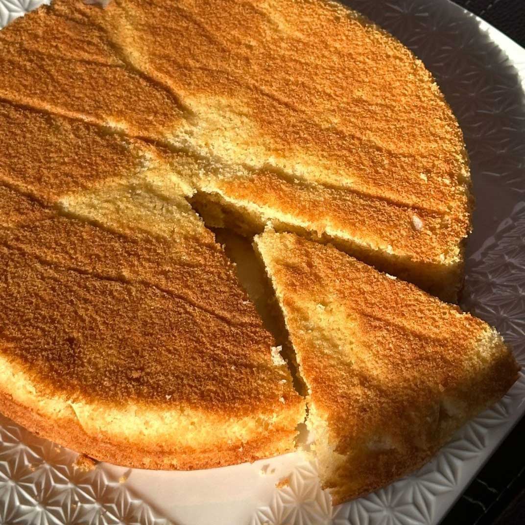 Easy Vanilla Sponge Cake Recipe