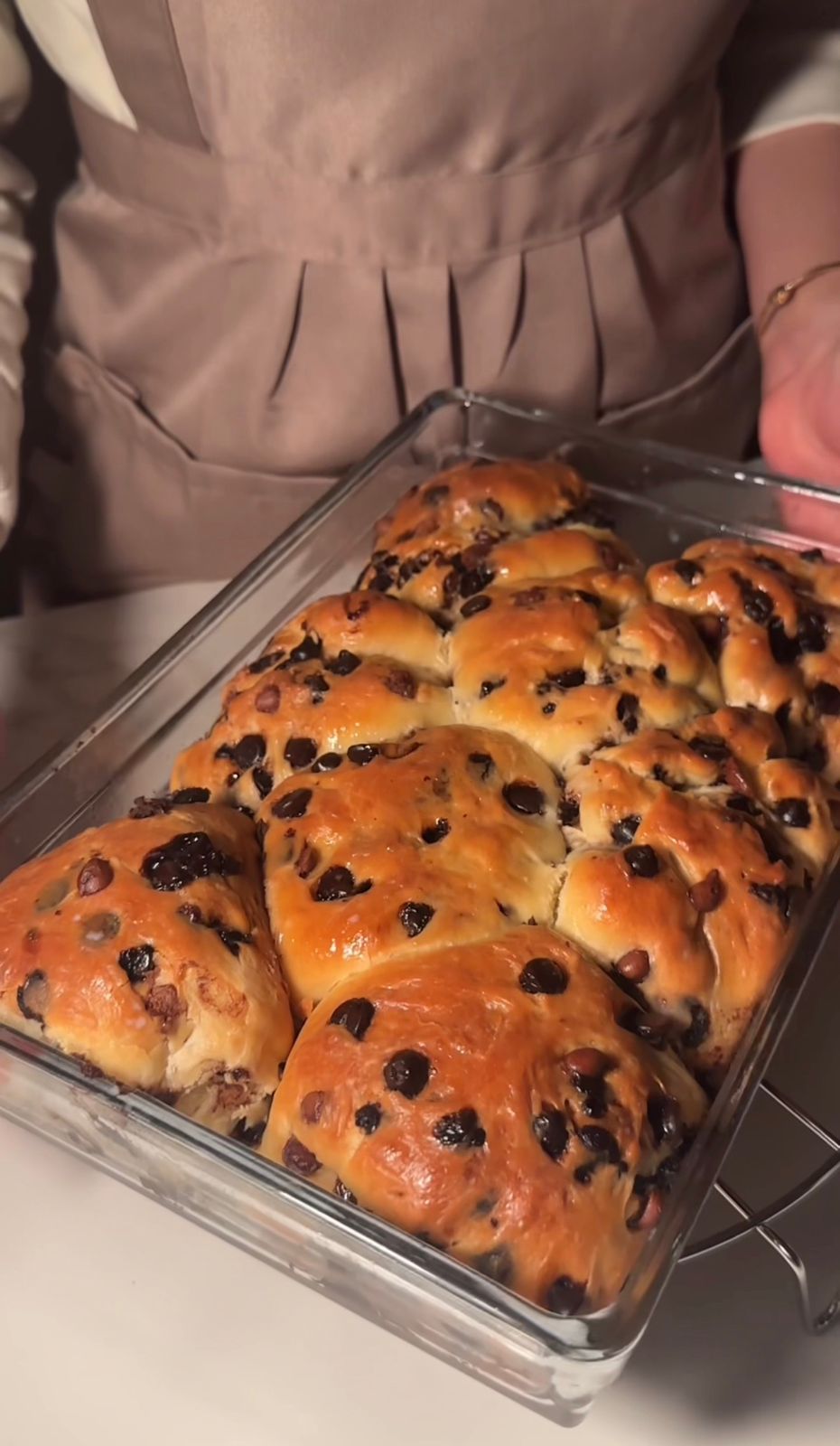Bakery-Style Nutella Stuffed Chocolate Chip Buns