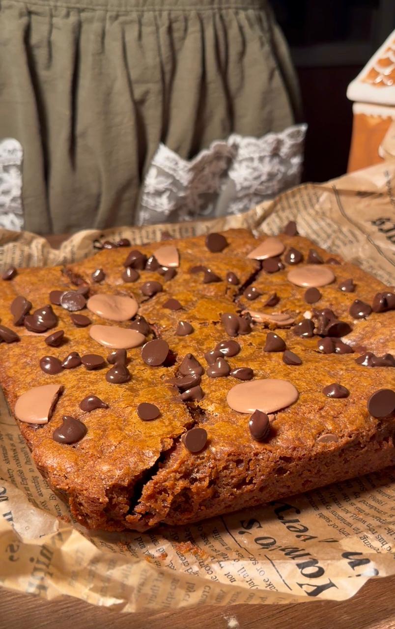 Golden Caramel Butter Cookie Bars