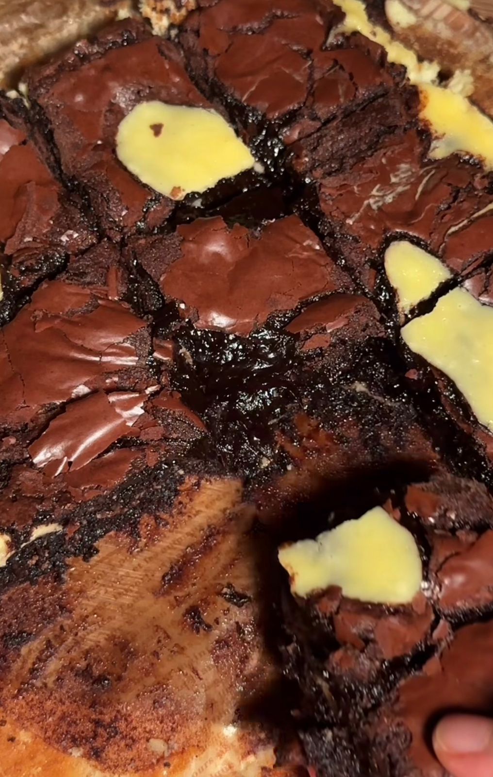 Creamy Cheesecake Fudge Brownies