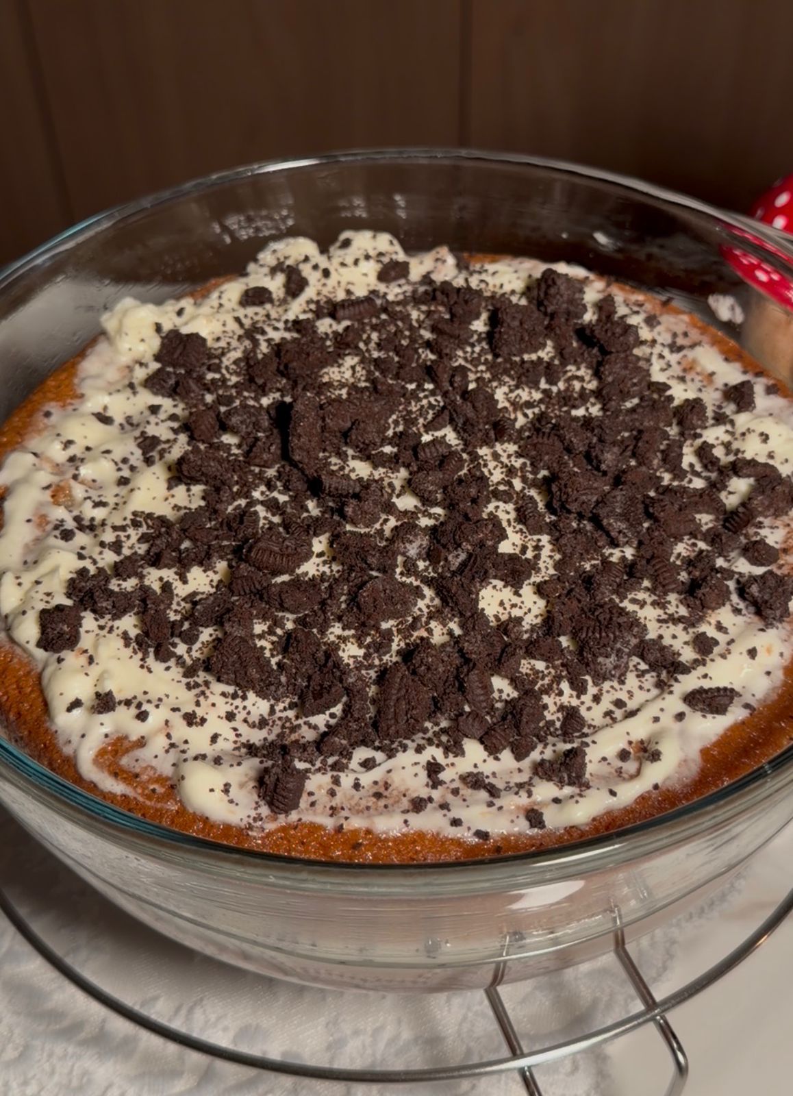 Oreo Milk-Soaked Moist Cake
