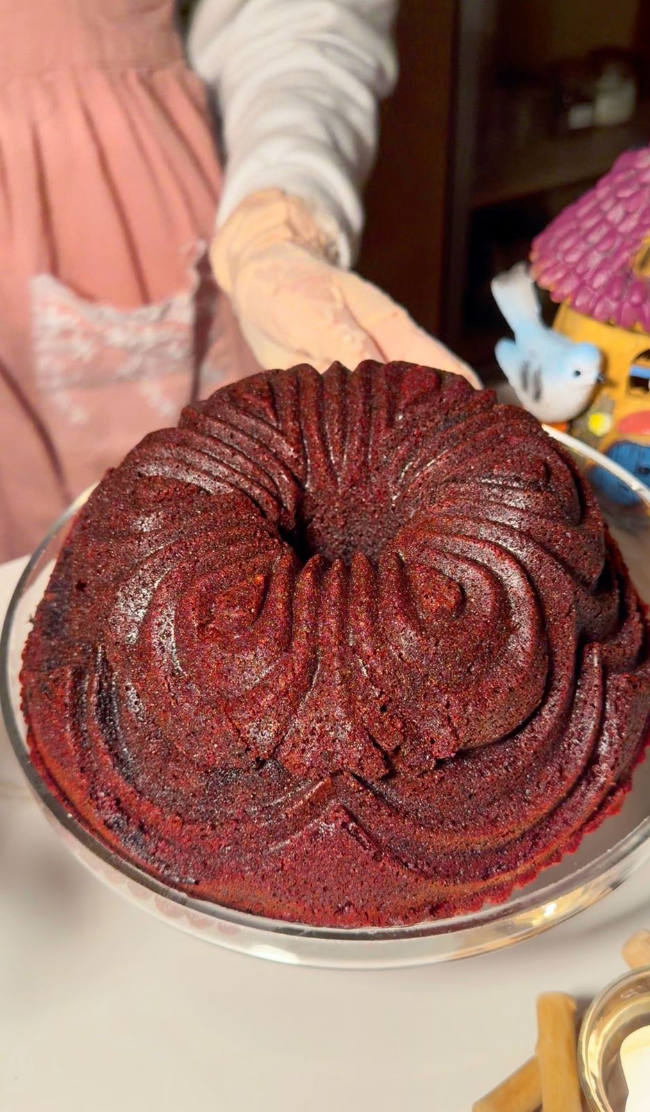 Grandma’s Old-Fashioned Red Velvet Bundt Cake